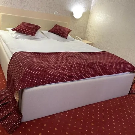 Miraj - Restaurant & Sauna & Biliard Hotel Poiana Brasov